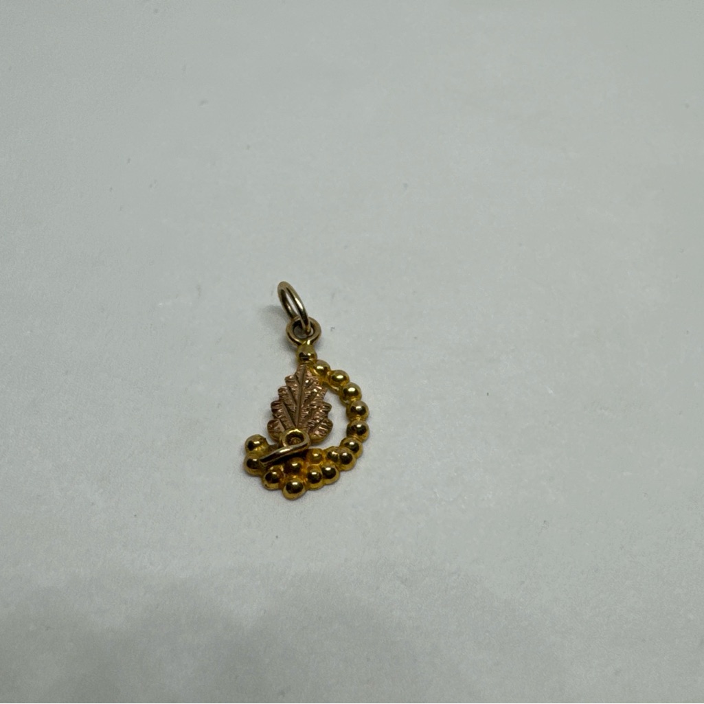 10k Solid Yellow  Rose Gold Flower Leaf Petal Grape Pendant Charm